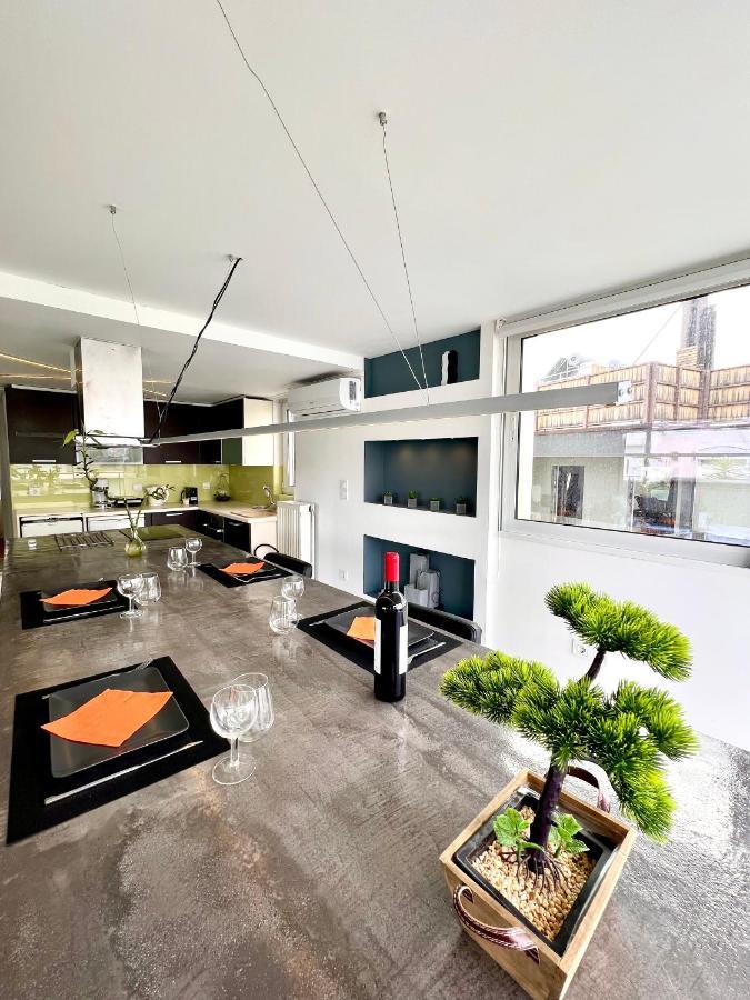 Citycenter Penthouse Mini Private Pool With Hydromassage And Great Town View Atenas Exterior foto