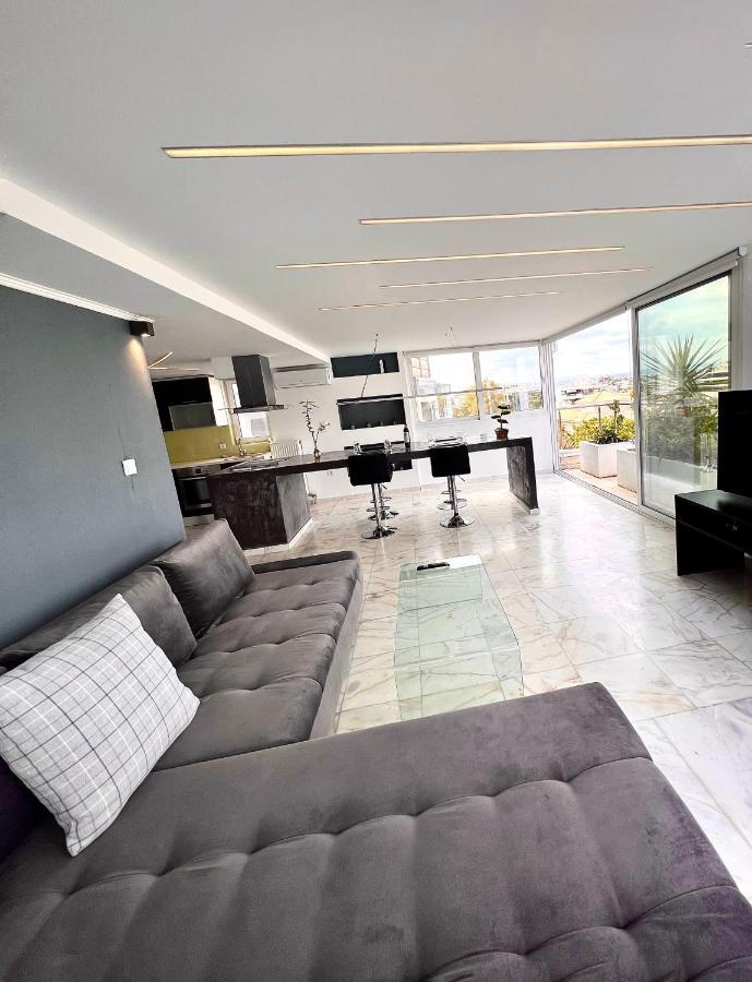 Citycenter Penthouse Mini Private Pool With Hydromassage And Great Town View Atenas Exterior foto